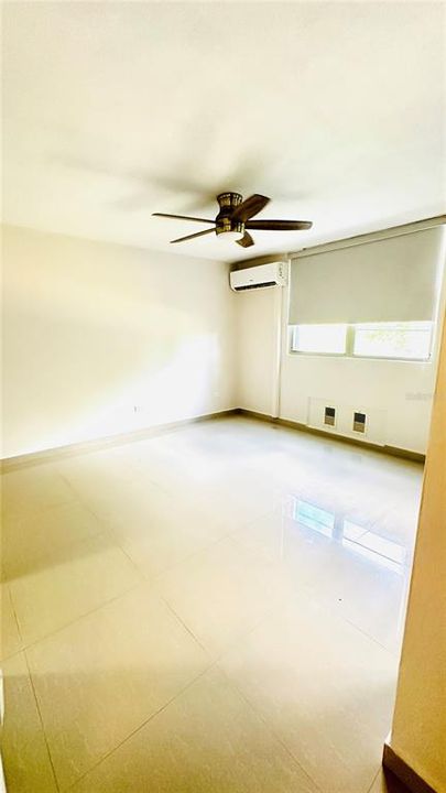 待售: $215,000 (3 贝兹, 2 浴室, 0 平方英尺)