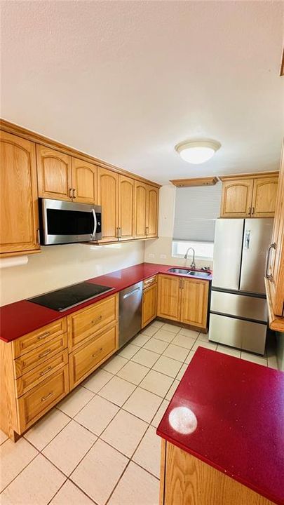 待售: $215,000 (3 贝兹, 2 浴室, 0 平方英尺)