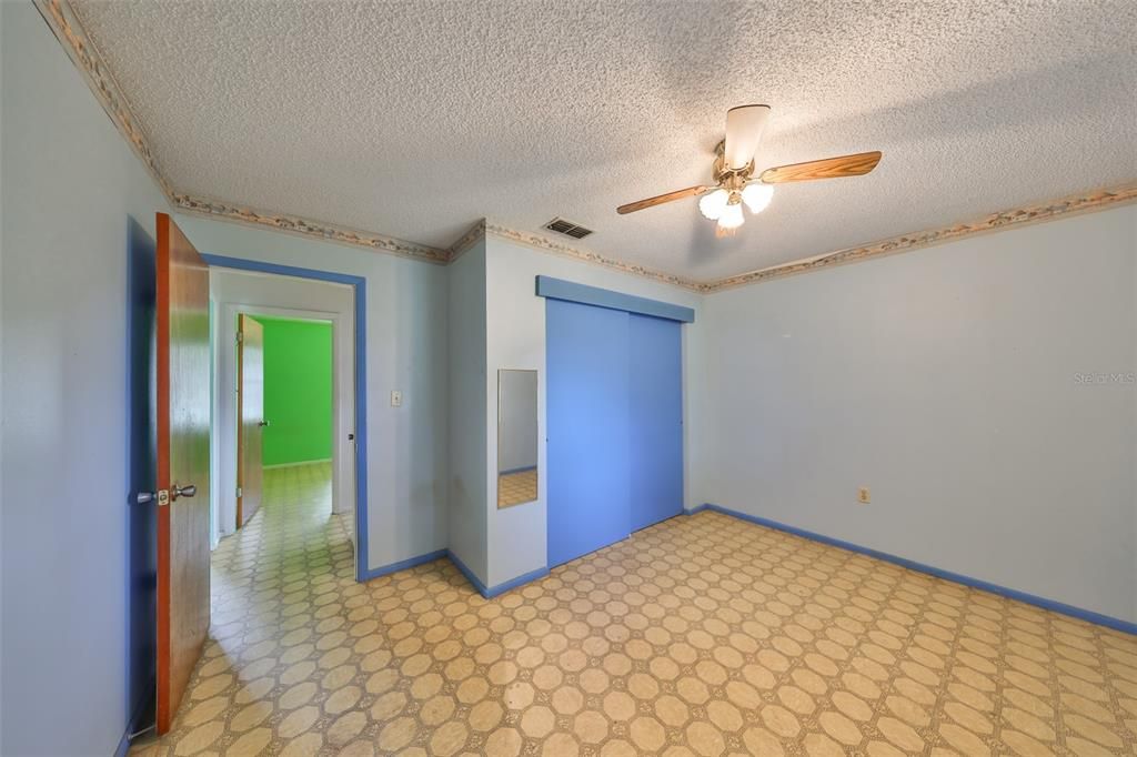 待售: $290,000 (3 贝兹, 2 浴室, 1276 平方英尺)