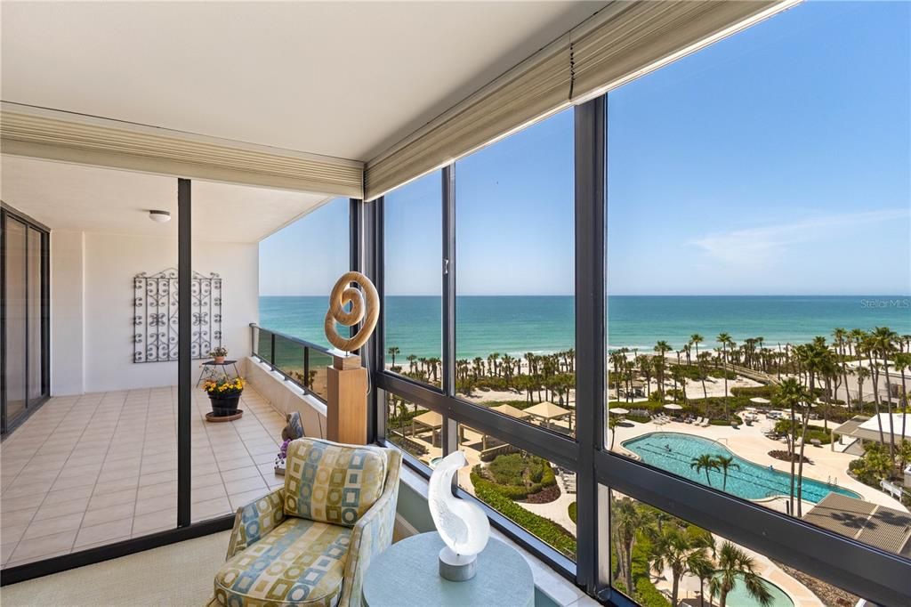 Activo con contrato: $2,599,000 (3 camas, 2 baños, 2580 Pies cuadrados)