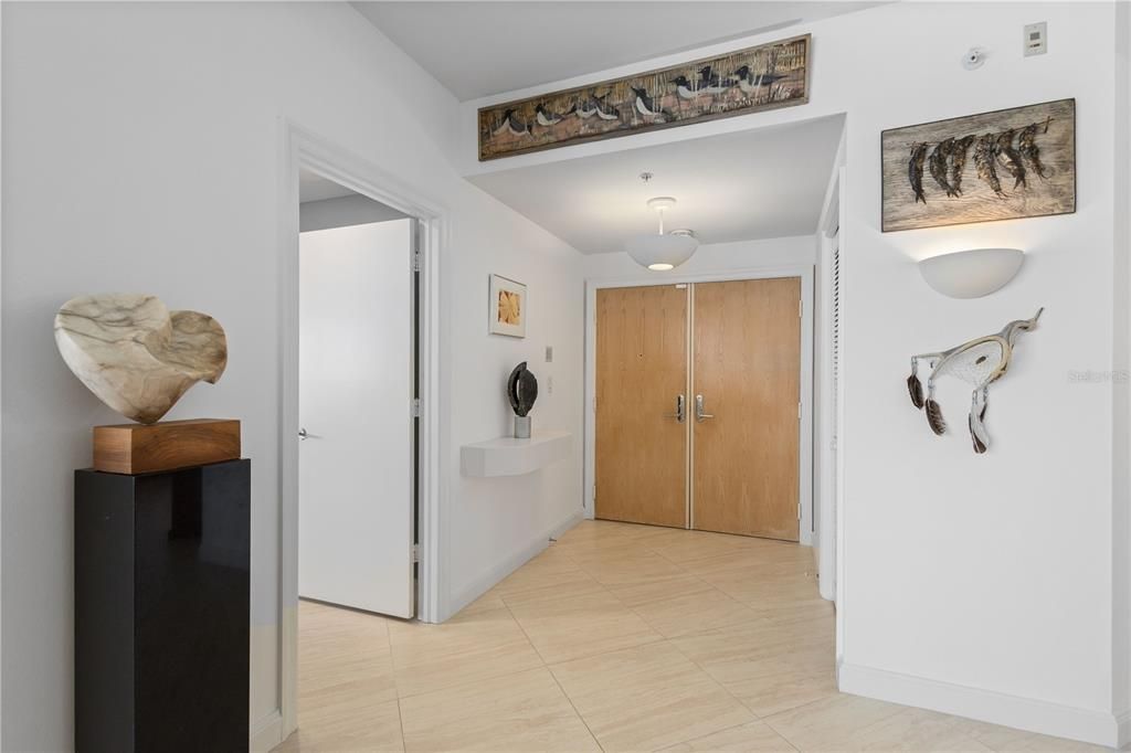 Activo con contrato: $2,599,000 (3 camas, 2 baños, 2580 Pies cuadrados)