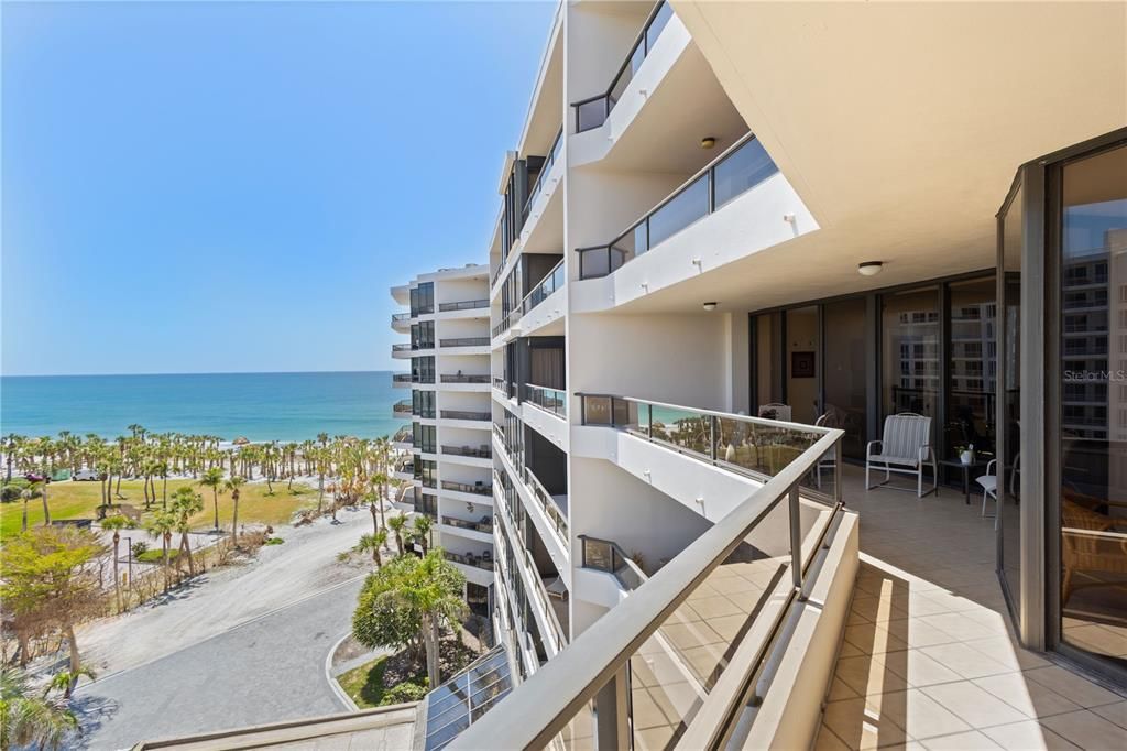 Activo con contrato: $2,599,000 (3 camas, 2 baños, 2580 Pies cuadrados)