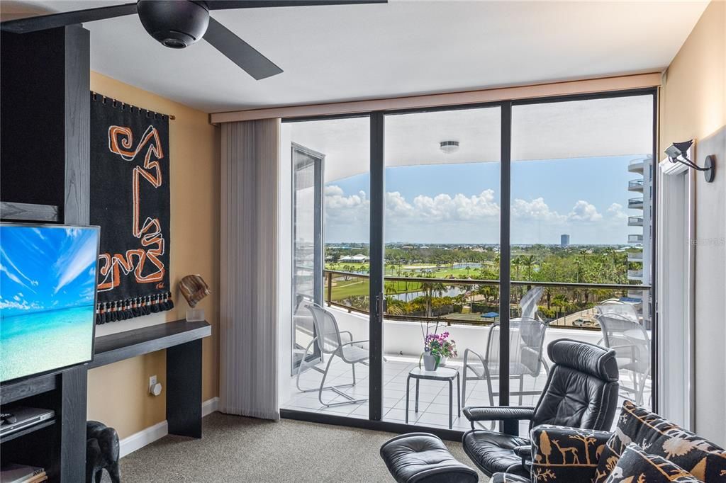 Activo con contrato: $2,599,000 (3 camas, 2 baños, 2580 Pies cuadrados)