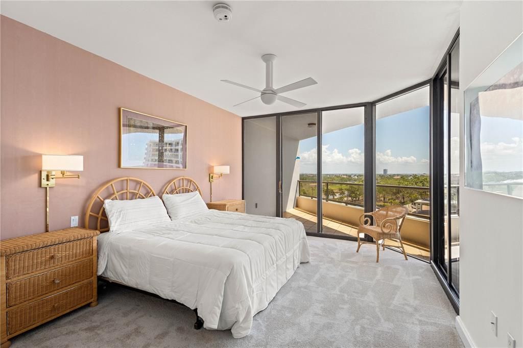 Activo con contrato: $2,599,000 (3 camas, 2 baños, 2580 Pies cuadrados)