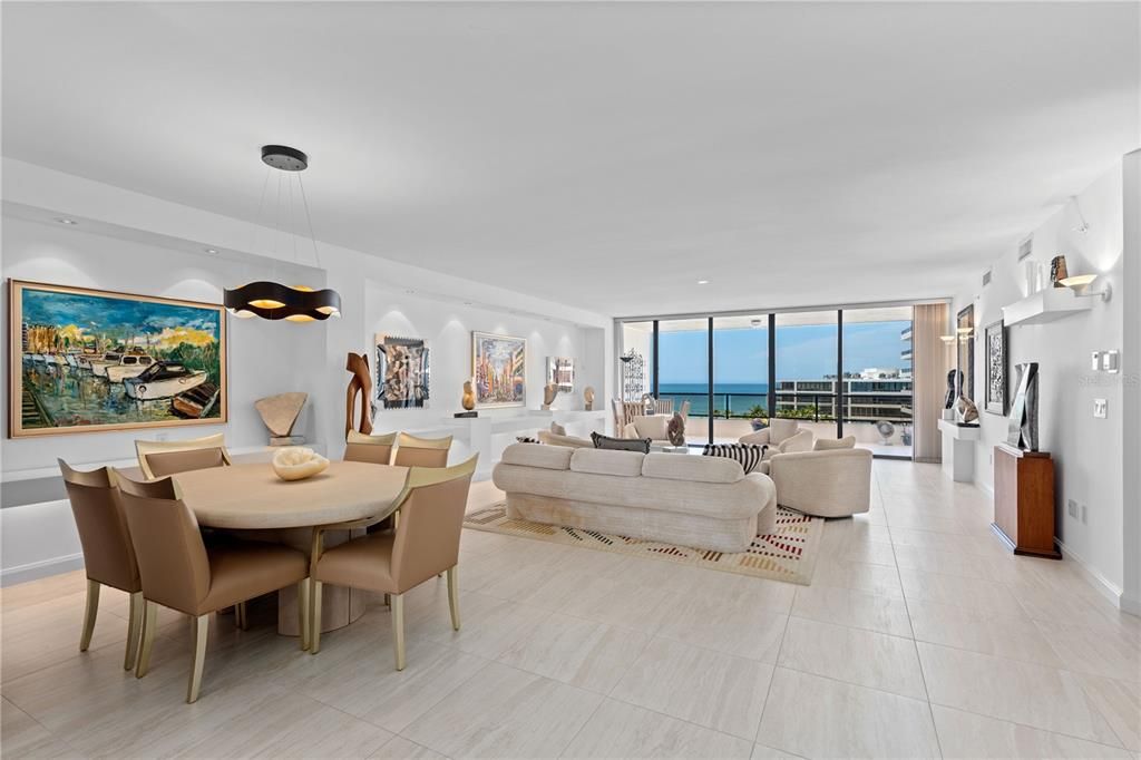 Activo con contrato: $2,599,000 (3 camas, 2 baños, 2580 Pies cuadrados)