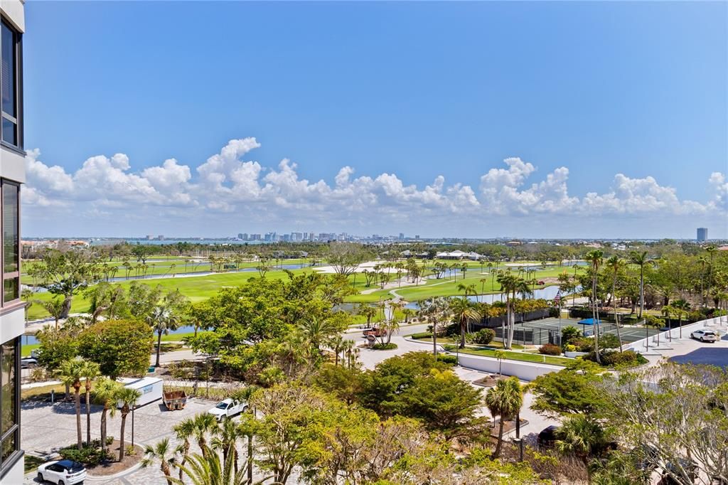 Activo con contrato: $2,599,000 (3 camas, 2 baños, 2580 Pies cuadrados)