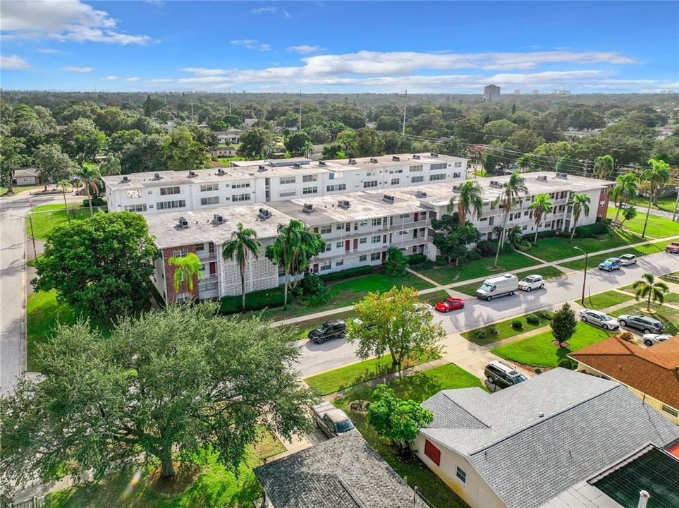 На продажу: $123,000 (2 спален, 1 ванн, 1134 Квадратных фут)