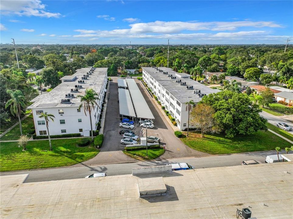 На продажу: $123,000 (2 спален, 1 ванн, 1134 Квадратных фут)