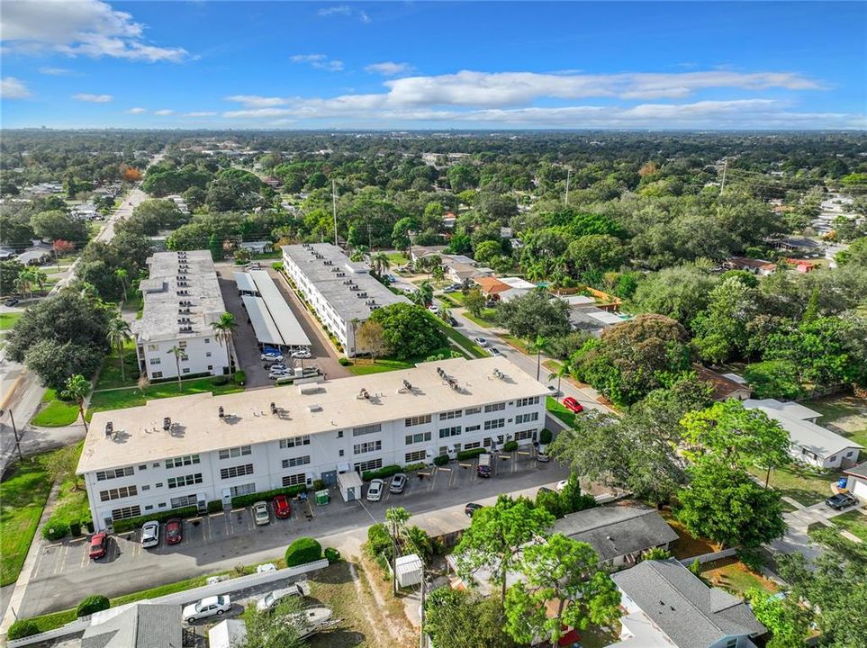 На продажу: $123,000 (2 спален, 1 ванн, 1134 Квадратных фут)