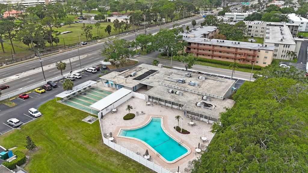 Под контрактом: $142,500 (2 спален, 2 ванн, 1050 Квадратных фут)