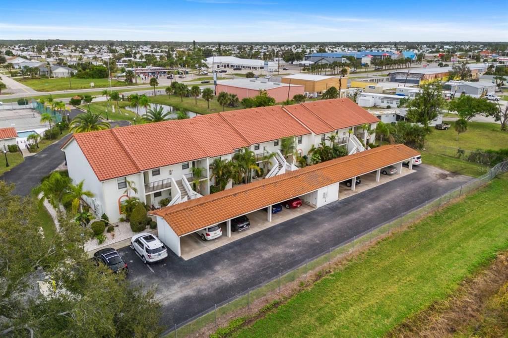 出租: $3,340 (2 贝兹, 2 浴室, 1050 平方英尺)