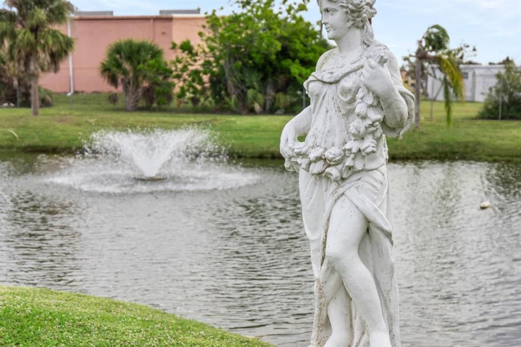 出租: $3,340 (2 贝兹, 2 浴室, 1050 平方英尺)