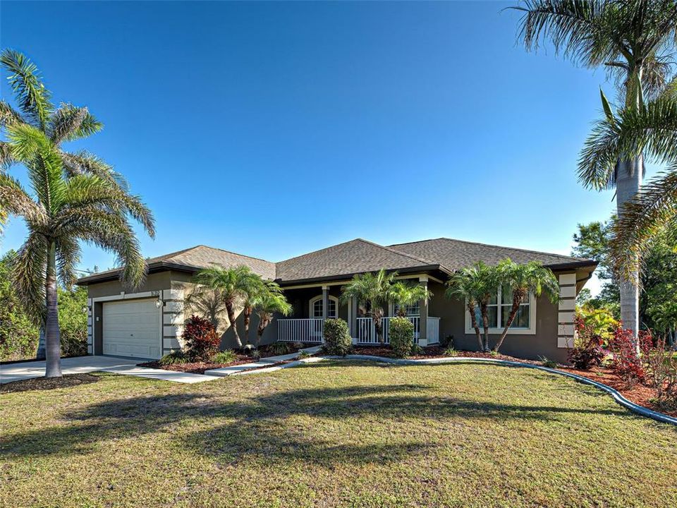 Под контрактом: $384,999 (3 спален, 2 ванн, 2035 Квадратных фут)