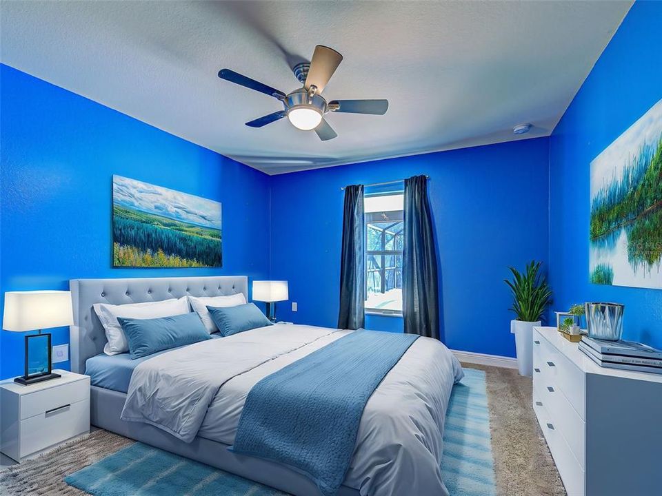 Под контрактом: $384,999 (3 спален, 2 ванн, 2035 Квадратных фут)