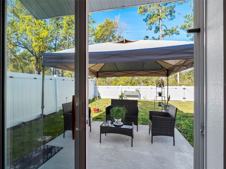 На продажу: $445,000 (4 спален, 2 ванн, 1985 Квадратных фут)