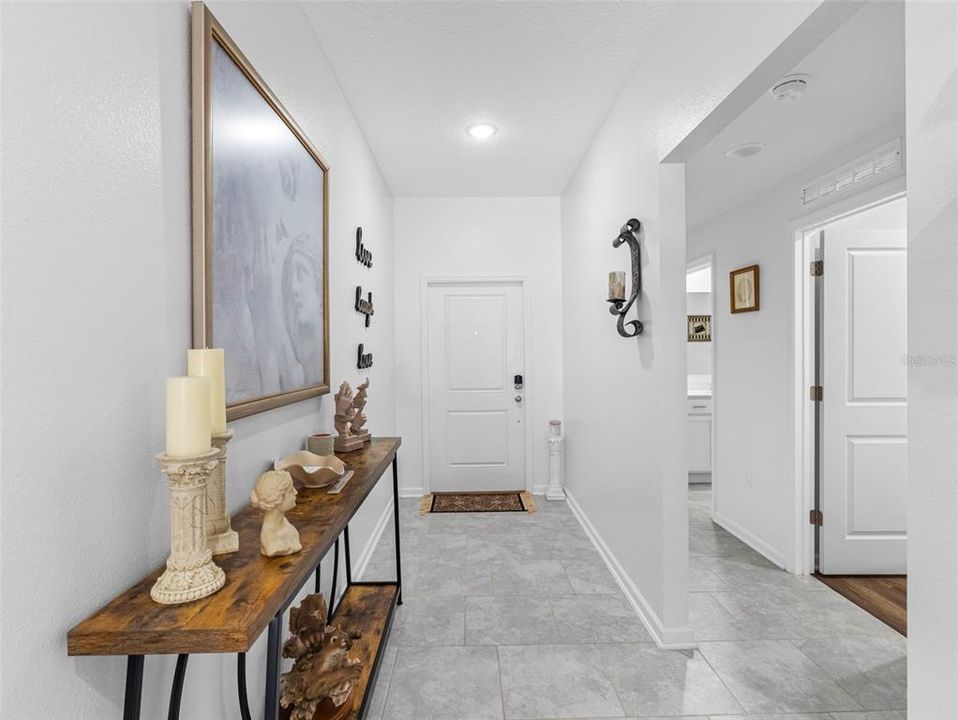 На продажу: $445,000 (4 спален, 2 ванн, 1985 Квадратных фут)