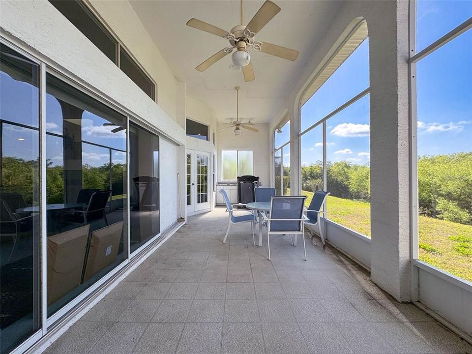 待售: $349,000 (3 贝兹, 3 浴室, 2384 平方英尺)