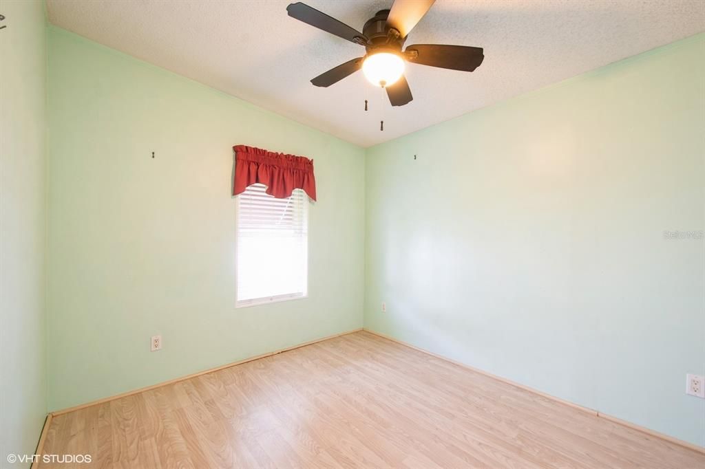 Active With Contract: $150,000 (3 beds, 2 baths, 1296 Square Feet)