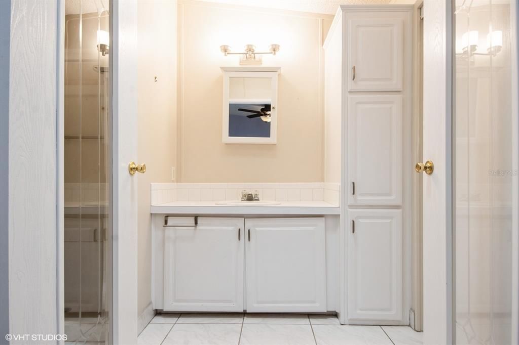 Active With Contract: $150,000 (3 beds, 2 baths, 1296 Square Feet)