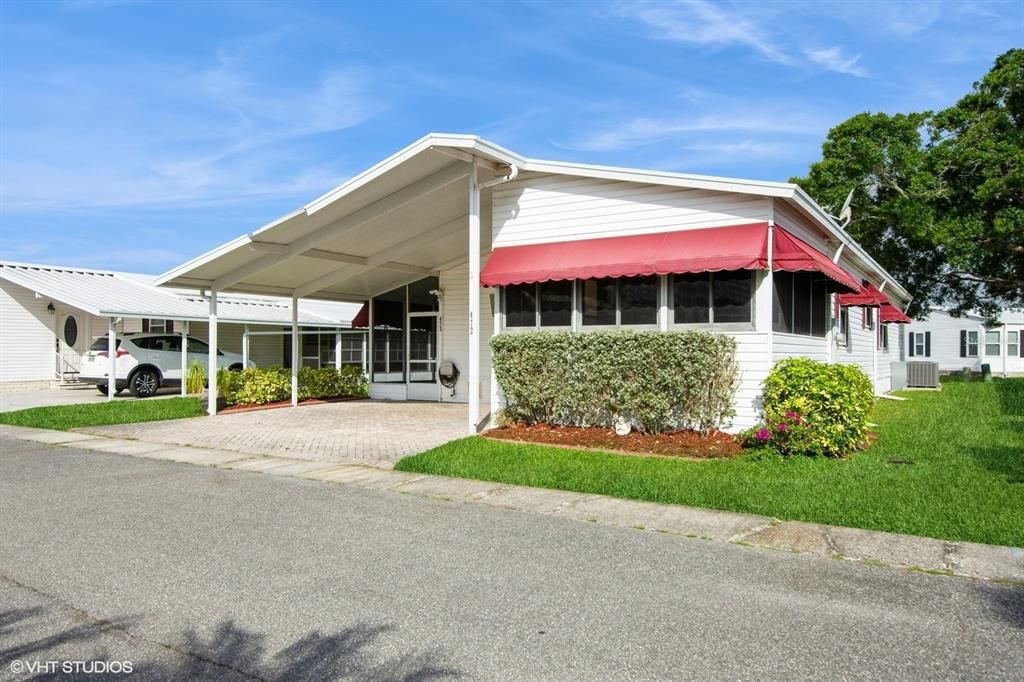 Active With Contract: $150,000 (3 beds, 2 baths, 1296 Square Feet)