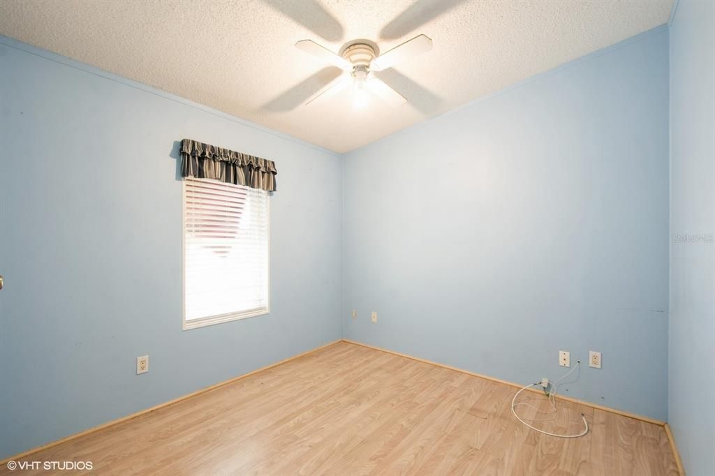 Active With Contract: $150,000 (3 beds, 2 baths, 1296 Square Feet)