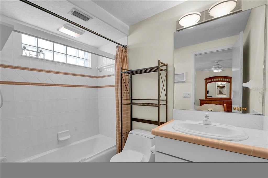 На продажу: $2,750,000 (5 спален, 4 ванн, 3211 Квадратных фут)