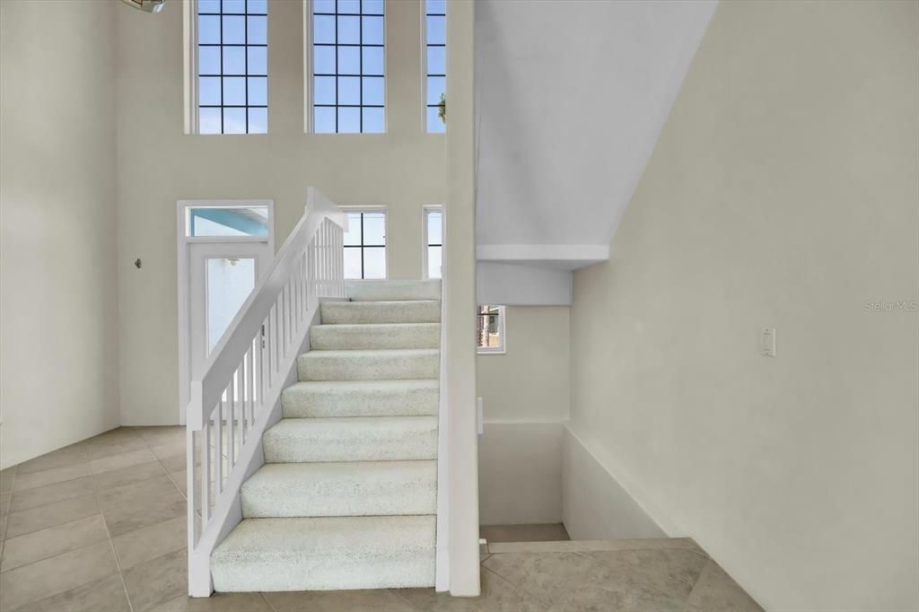 На продажу: $2,750,000 (5 спален, 4 ванн, 3211 Квадратных фут)