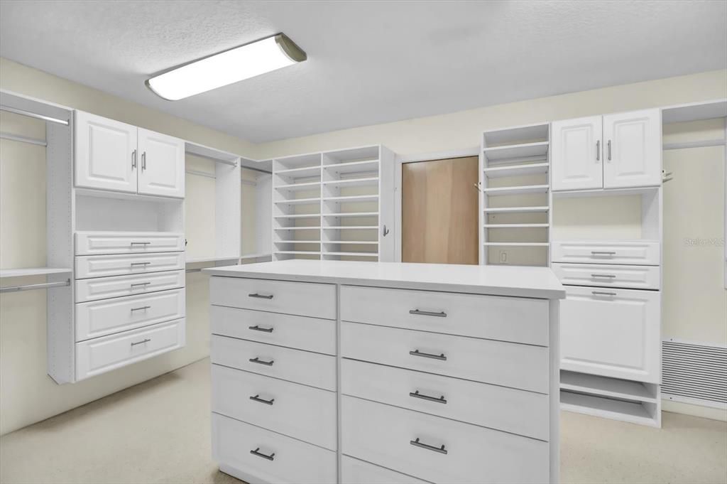 На продажу: $2,750,000 (5 спален, 4 ванн, 3211 Квадратных фут)