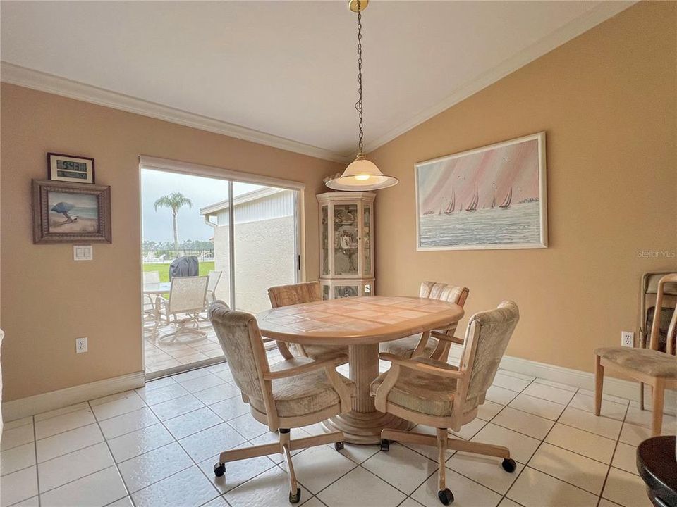 待售: $319,000 (3 贝兹, 2 浴室, 1938 平方英尺)