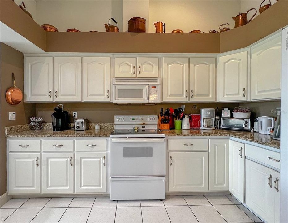 待售: $319,000 (3 贝兹, 2 浴室, 1938 平方英尺)