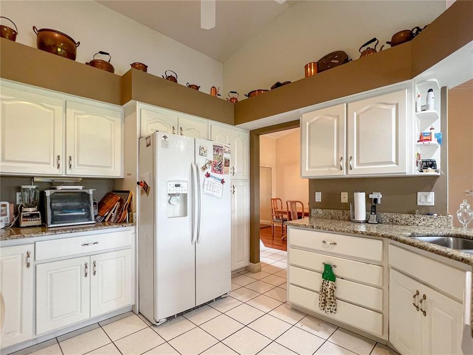 待售: $319,000 (3 贝兹, 2 浴室, 1938 平方英尺)