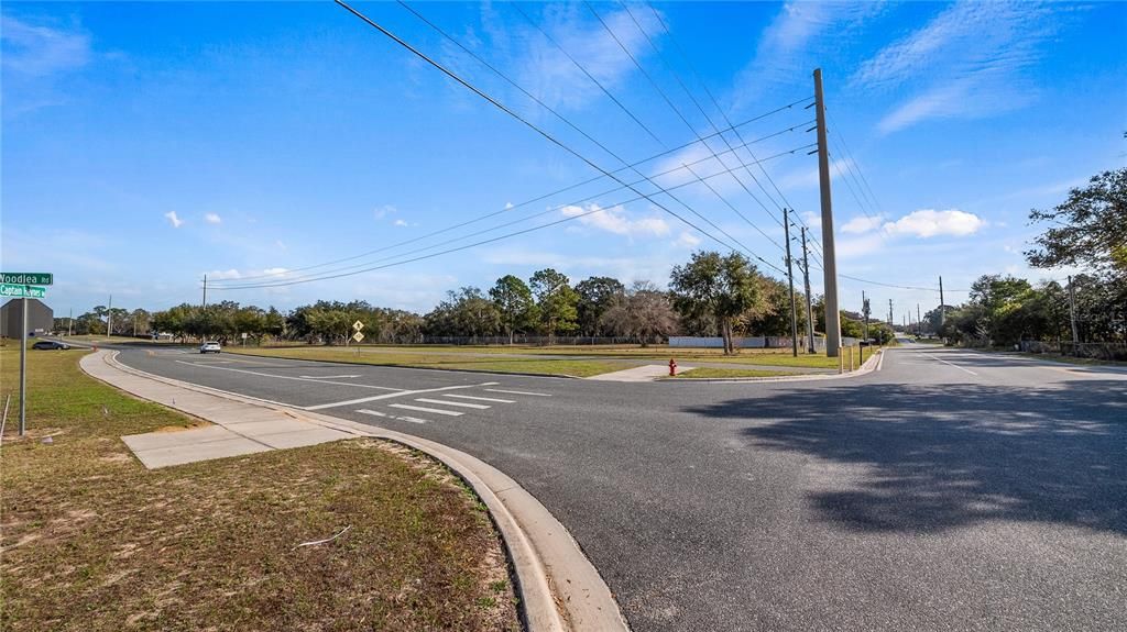 待售: $985,000 (6.41 acres)