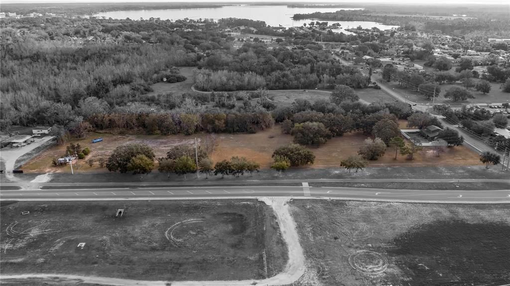 待售: $985,000 (6.41 acres)