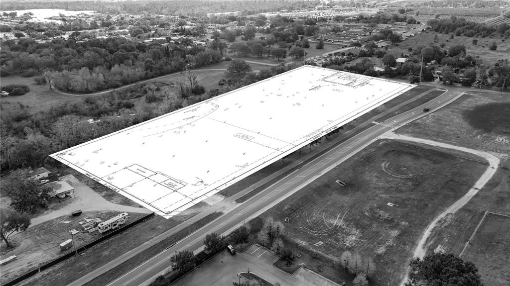 待售: $985,000 (6.41 acres)