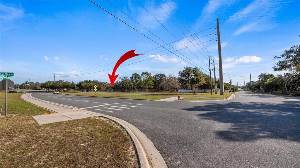 待售: $985,000 (6.41 acres)