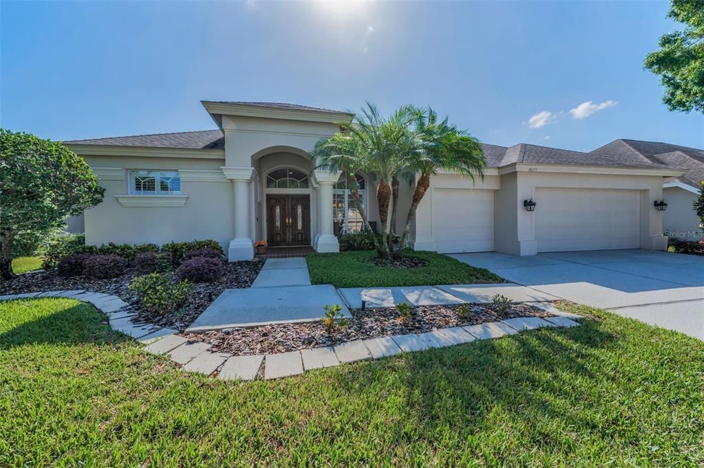 Activo con contrato: $799,000 (4 camas, 3 baños, 2552 Pies cuadrados)