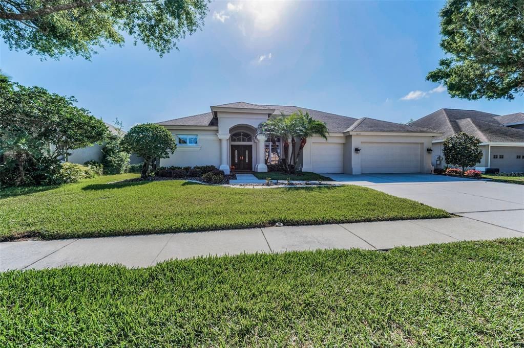 Activo con contrato: $799,000 (4 camas, 3 baños, 2552 Pies cuadrados)