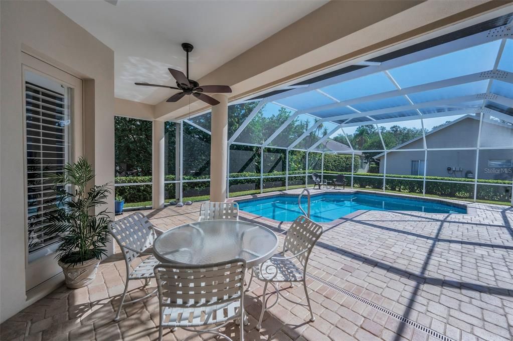 Activo con contrato: $799,000 (4 camas, 3 baños, 2552 Pies cuadrados)