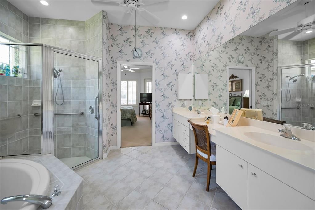 Activo con contrato: $799,000 (4 camas, 3 baños, 2552 Pies cuadrados)