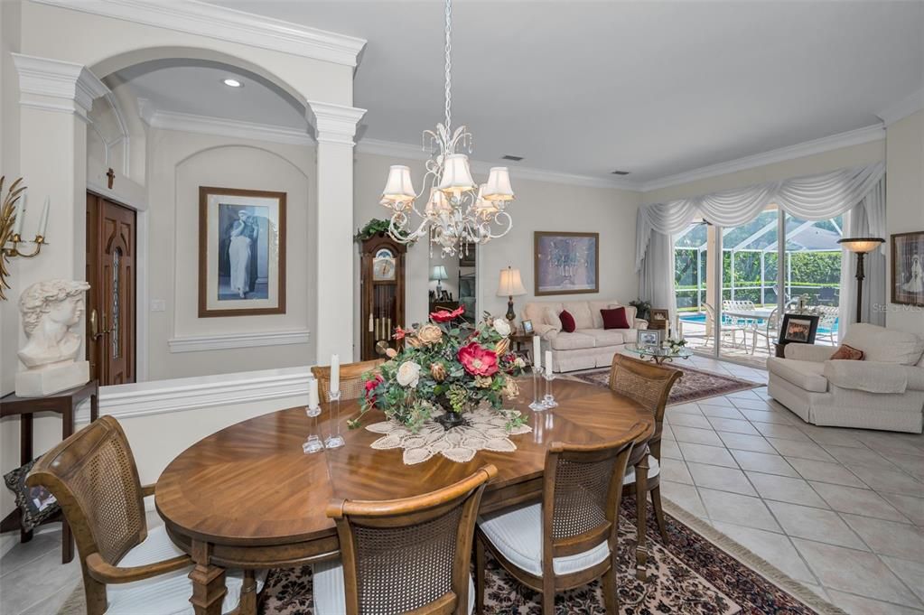 Activo con contrato: $799,000 (4 camas, 3 baños, 2552 Pies cuadrados)