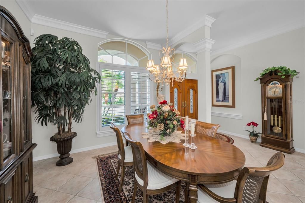 Activo con contrato: $799,000 (4 camas, 3 baños, 2552 Pies cuadrados)