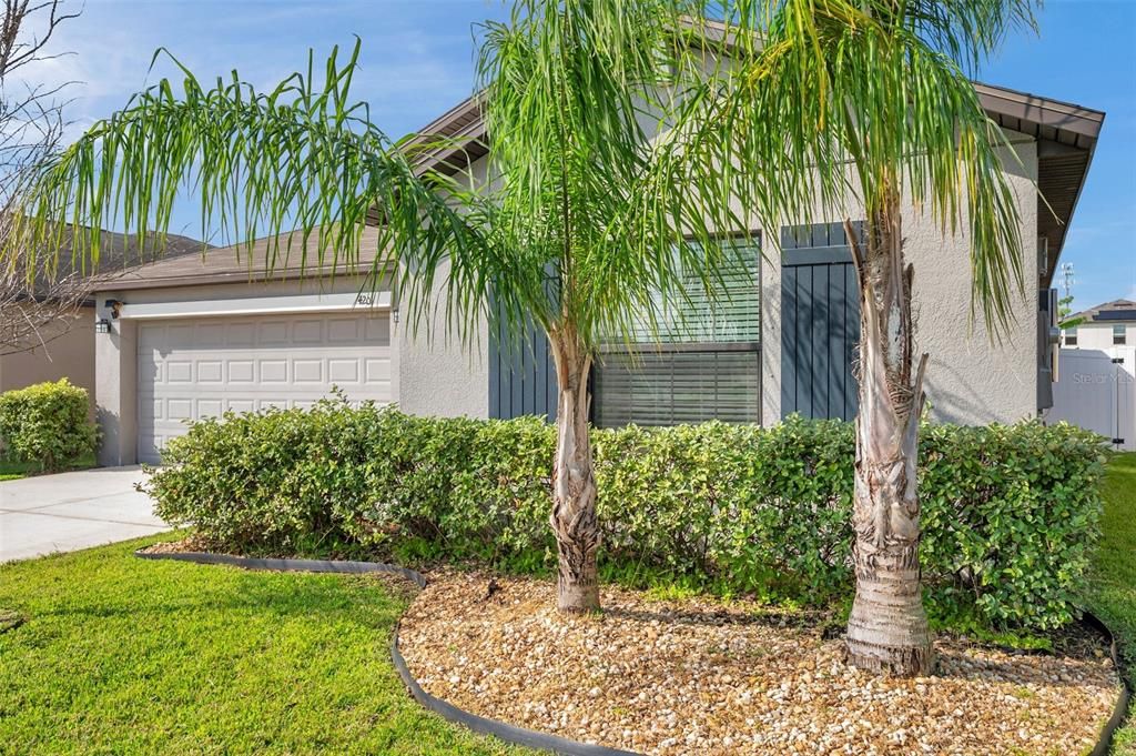 Recently Sold: $390,000 (4 beds, 2 baths, 1939 Square Feet)