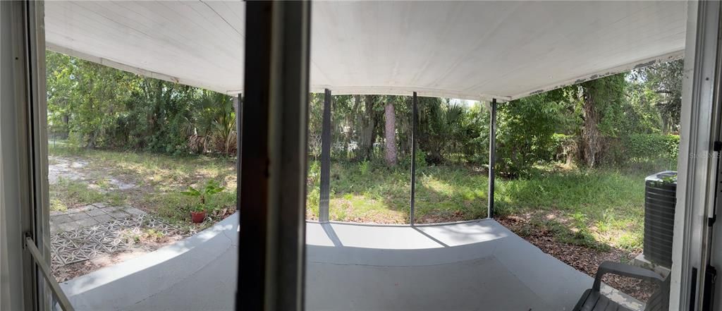 For Sale: $277,500 (3 beds, 2 baths, 1111 Square Feet)