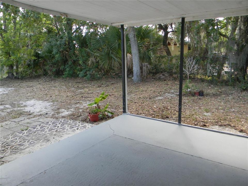 For Sale: $277,500 (3 beds, 2 baths, 1111 Square Feet)