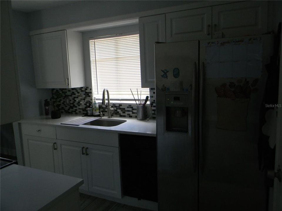 For Sale: $277,500 (3 beds, 2 baths, 1111 Square Feet)