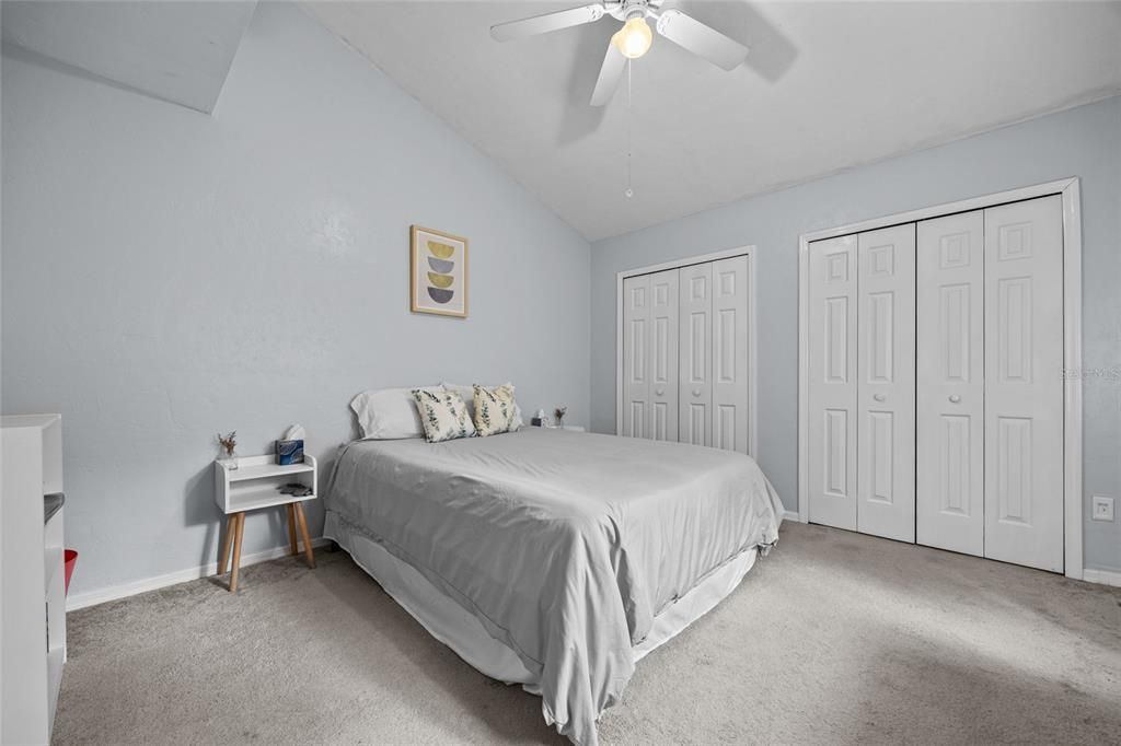 For Sale: $179,500 (2 beds, 2 baths, 1106 Square Feet)