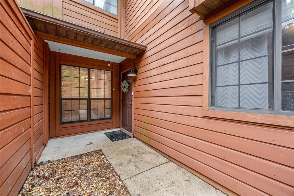 For Sale: $179,500 (2 beds, 2 baths, 1106 Square Feet)