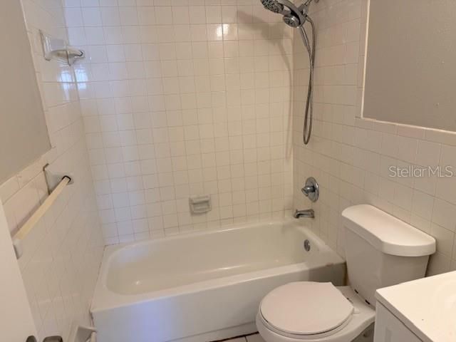 For Rent: $1,250 (2 beds, 1 baths, 900 Square Feet)