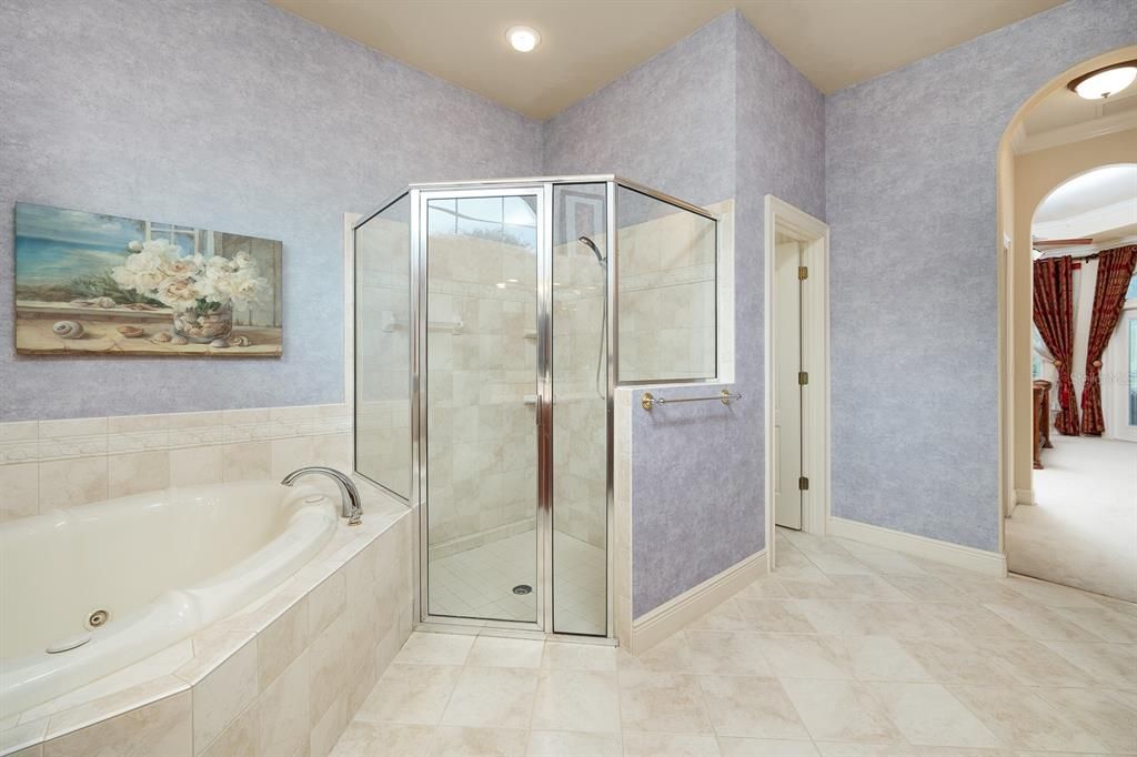 合同活跃: $875,000 (5 贝兹, 5 浴室, 3796 平方英尺)