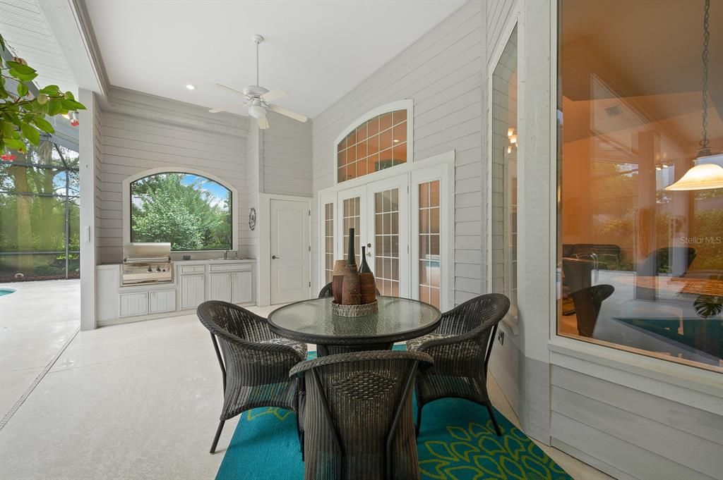 合同活跃: $875,000 (5 贝兹, 5 浴室, 3796 平方英尺)